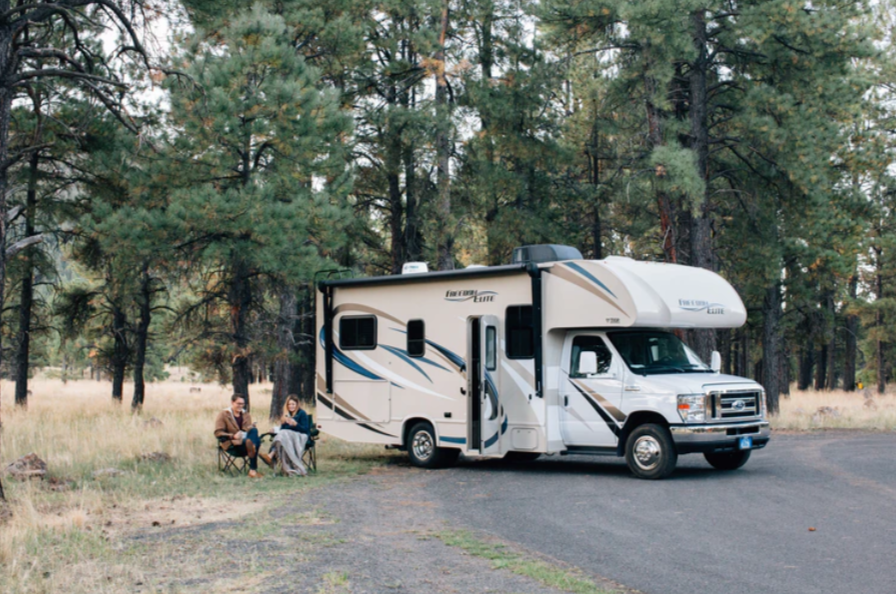 Things You Must Know When Using RV for Traveling